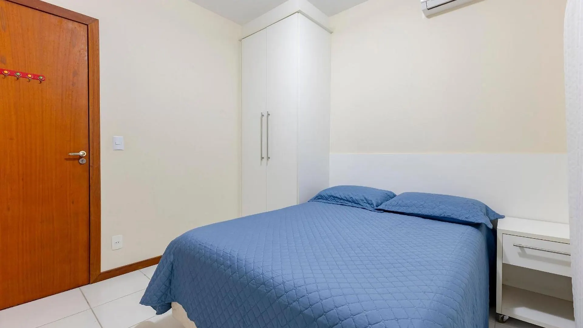 Confortavel Apartamento A Poucos Minutos Da Praia 邦比尼亚斯 巴西