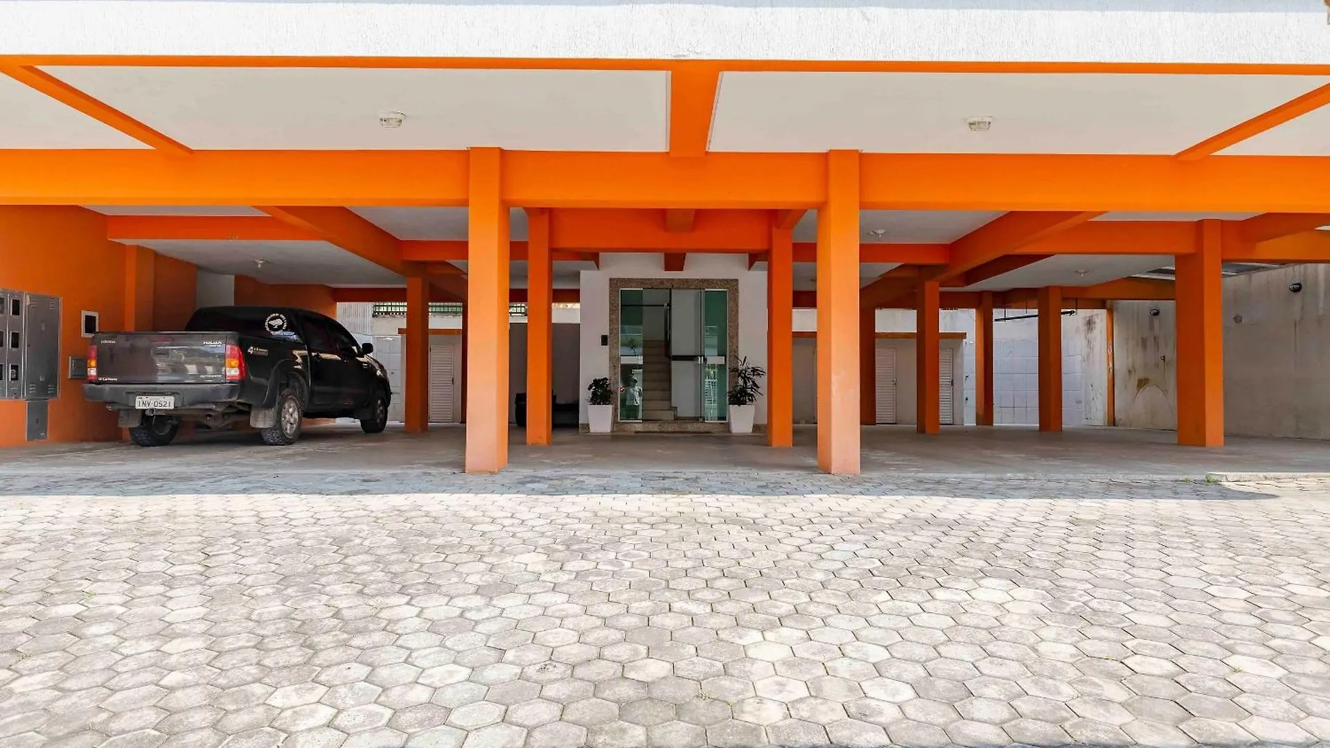 公寓 Confortavel Apartamento A Poucos Minutos Da Praia 邦比尼亚斯 巴西