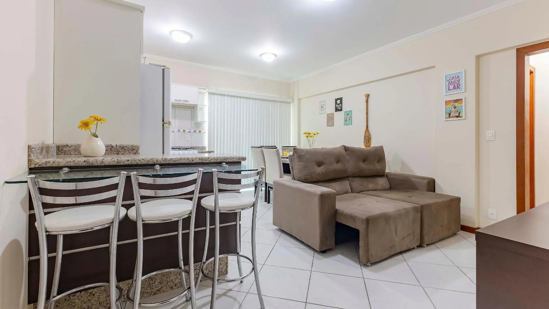 公寓 Confortavel Apartamento A Poucos Minutos Da Praia 邦比尼亚斯