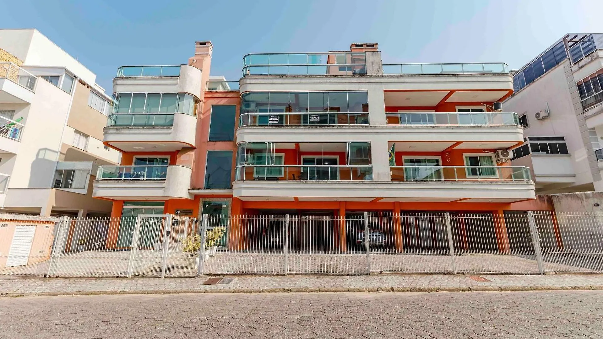 Confortavel Apartamento A Poucos Minutos Da Praia联系方式