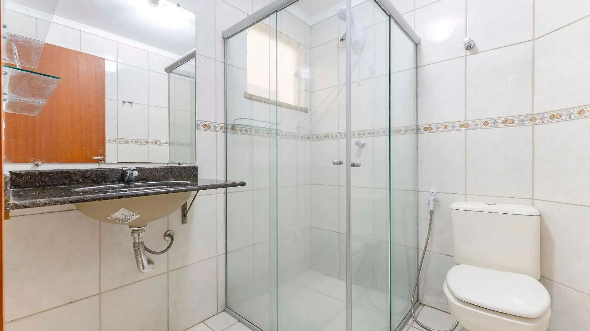 Confortavel Apartamento A Poucos Minutos Da Praia 邦比尼亚斯 公寓